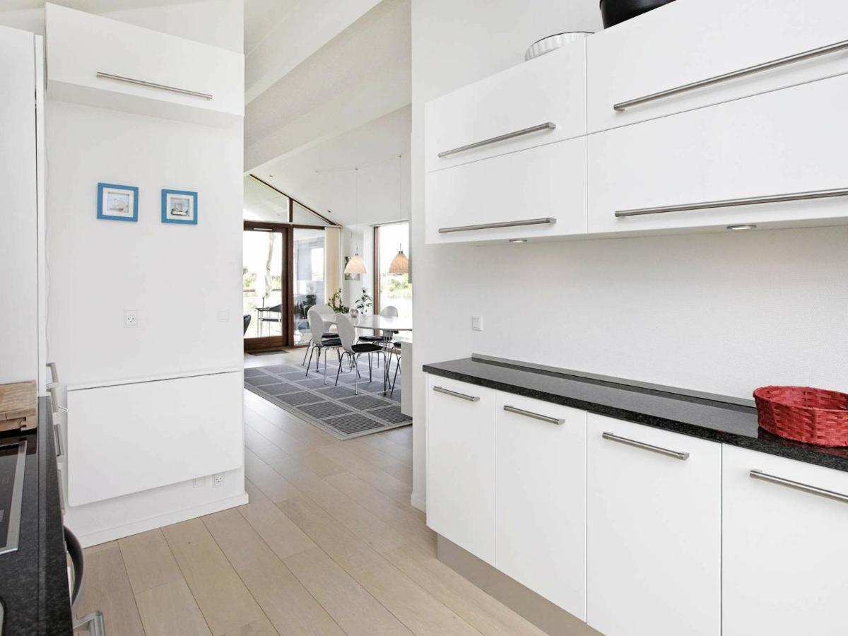 6 Person Holiday Home In Bogense Exteriör bild